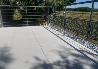 Habillage d&rsquo;une terrasse .