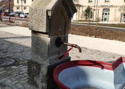 Rénovation de la fontaine de Faverney, 70