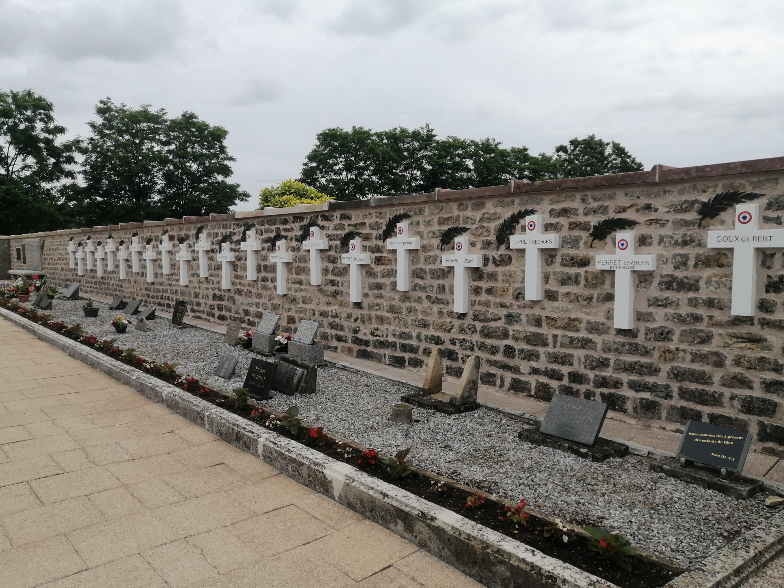 Mémoire des fusillés Etobon - Après intervention Mémoire des fusillés Etobon - APRES
