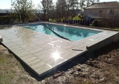 Maconnerie - Habillage d'une piscine en grès cérame