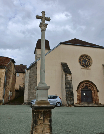 Calvaire et croix Calmoutier