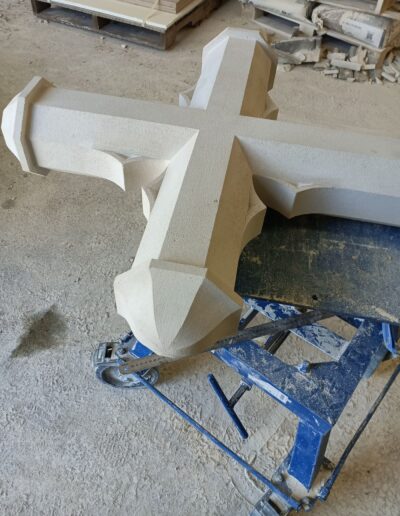 Croix en atelier T2P Franche-Comté