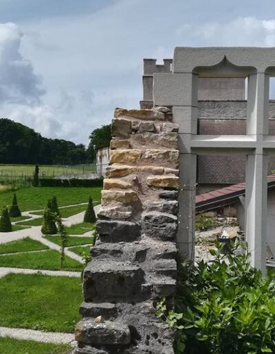 Château de Gouhenans - Fenêtre à meneau