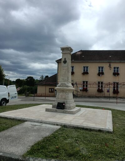 Monument aux morts Authoison - Artisan T2P 2
