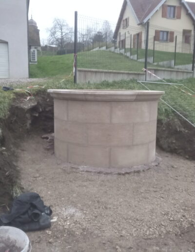 Puits en pierre Calcaire - Arpenans - 70 - Chantier T2P